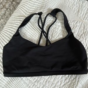 Lululemon Sz 4 sports bra